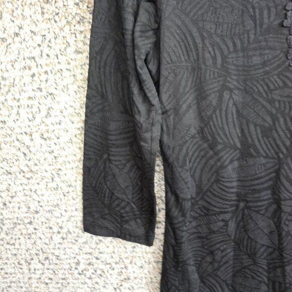 Chicos Top Womens 0 US Small Black Additions‎ V-Neck Embroidered 3/4 Sleeve Tee - Picture 3 of 7